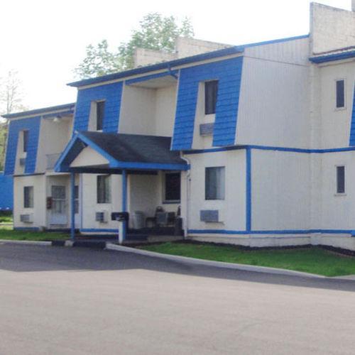 Ontario Center Budget Inn Ontario מראה חיצוני תמונה