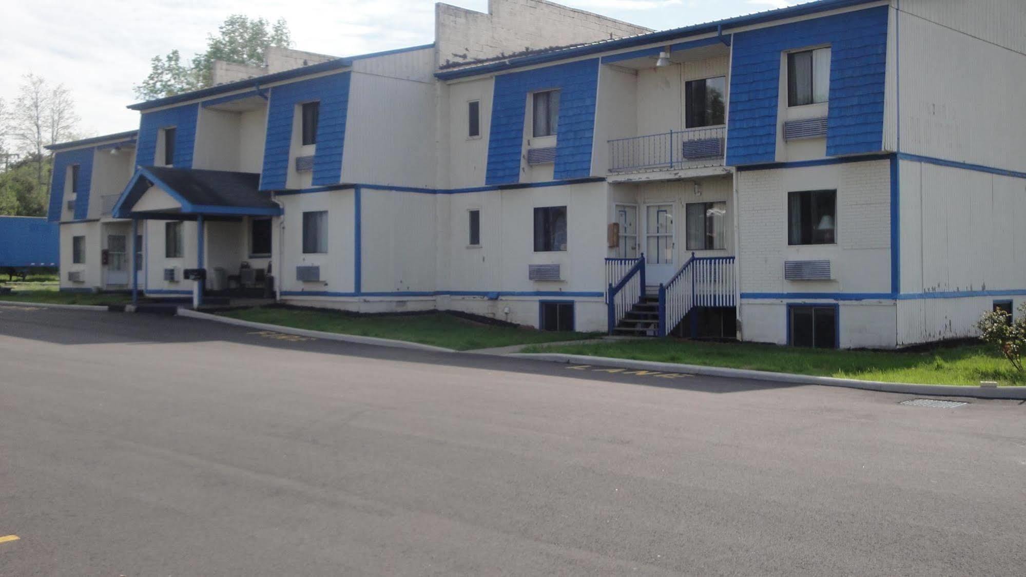 Ontario Center Budget Inn Ontario מראה חיצוני תמונה