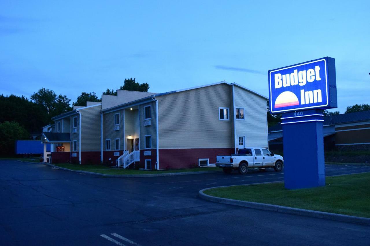 Ontario Center Budget Inn Ontario מראה חיצוני תמונה